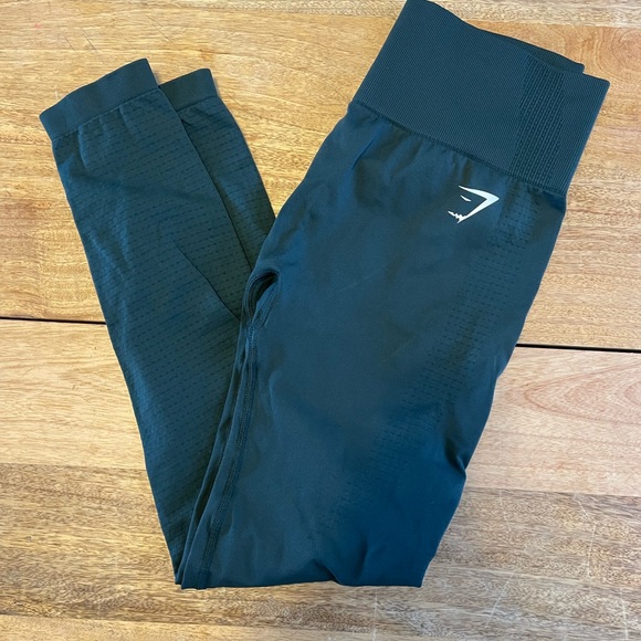 Gymshark Pants - Gymshark Vital Seamless Leggings - size M - dark green